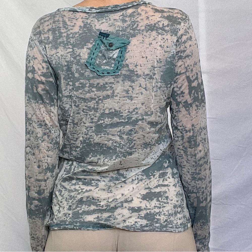 Y2K grunge acid washed rhinestoned patch worked sheer long sleeved T - Picture 2 of 3
